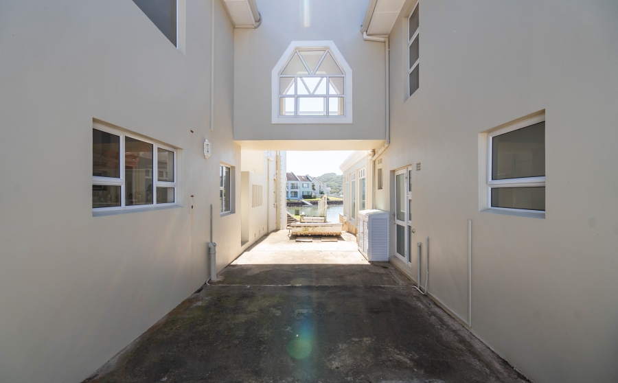 7 Bedroom Property for Sale in Royal Alfred Marina Eastern Cape